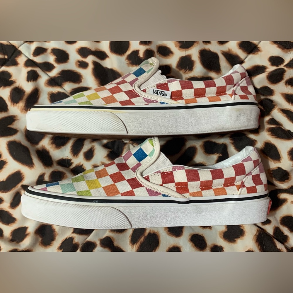 🩷Woman’s 6.5 Vans SlipOns🩷 - Picture 3 of 7